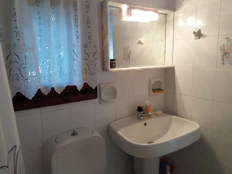 Grandpa Simos' Traditional Guest House Agios Romanos ภายนอก รูปภาพ