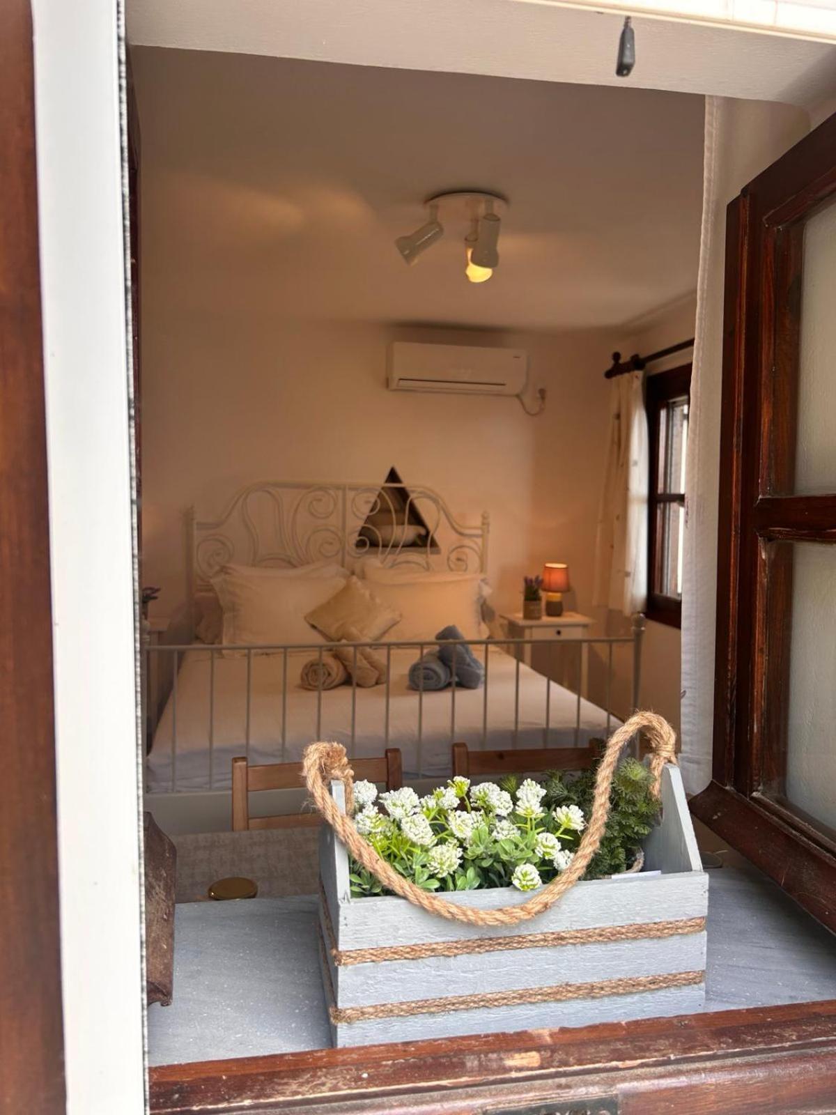 Grandpa Simos' Traditional Guest House Agios Romanos ภายนอก รูปภาพ